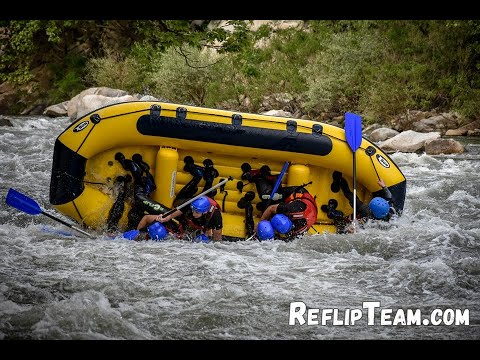 Видео: Рафтинг с две обръщания по река Струма