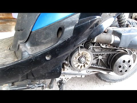 Видео: Замена ремня вариатора на китайском скутере Tiger-50