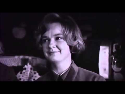 Видео: Щербатый месяц ( С оригиналом )