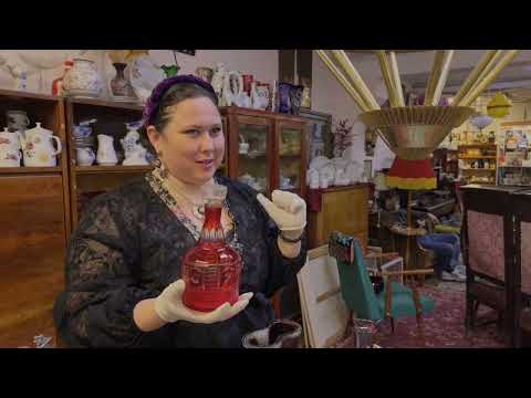 Видео: Раритетные находки с Милой Бахтиной купоросное стекло , странная ваза и красная Москва для избранных