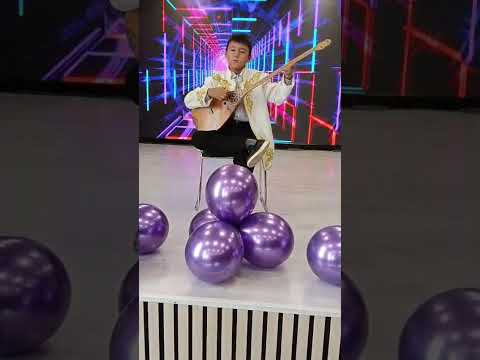 Видео: Сергеев Рахымжан Артурұлы  "Әлқиса" күйі-Нұрғиса Тілендиев