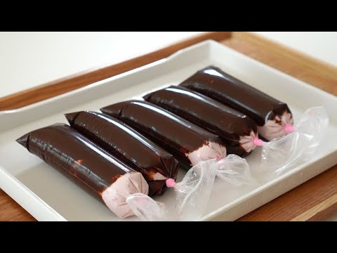 Видео: Если у вас есть полиэтиленовый пакет, немедленно приготовьте это вкусное мороженое.