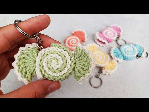 Видео: Брелки для ключей в пастельных тонах, связанные крючком