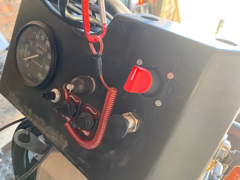 Видео: Бурлак СД (Буран) / Заменил масла. Установил выключатель массы.