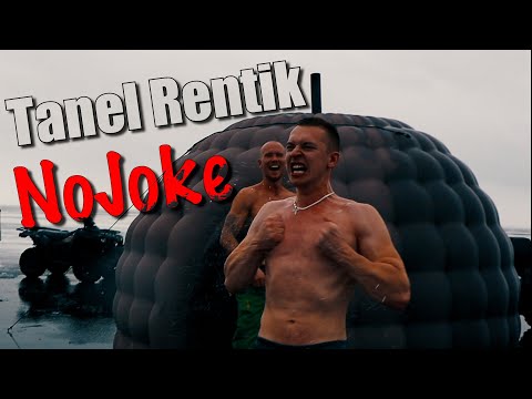 Видео: Зимняя рыбалка из сауны на Чудском озере — Невероятно!