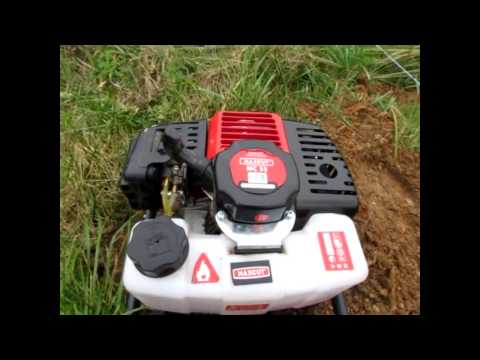 Видео: Мотобур Maxcut MC55 // безопасное бурение // жизнь в деревне // лпх