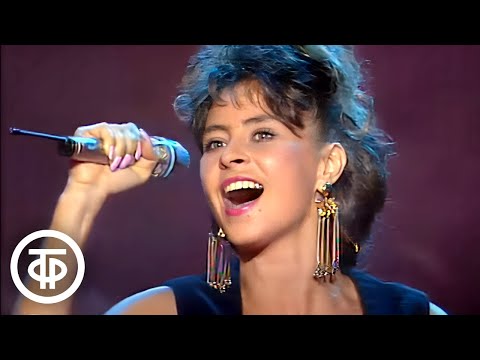 Видео: Марина Хлебникова "Жизнь в розовом цвете" (на франц. языке из репертуара Эдит Пиаф) (1991)