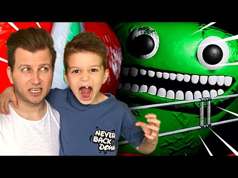 Видео: ВЛЯЗОХМЕ В КУХНЯТА НА ДЖЪМБО ДЖОШ | GARTEN OF BANBAN