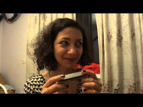 Видео: Учим Оксану играть бенды с нуля