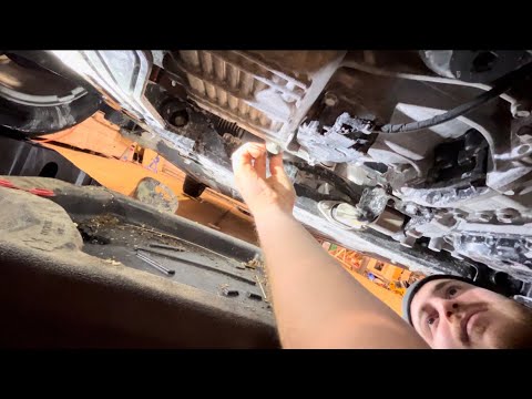 Видео: Замена масла Hyundai Elantra SEL (2021-2025)