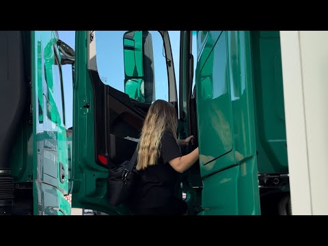 Видео: Одна первый раз в рейс 🫣