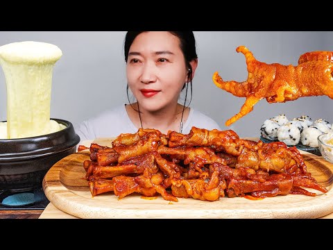 Видео: АСМР ПРЯНЫЕ КУРИНЫЕ НОЖКИ, ФОНДЮ С ЭЛАСТИЧНЫМ СЫРОМ мукбанг ASMR MUKBANG EATING SOUNDS