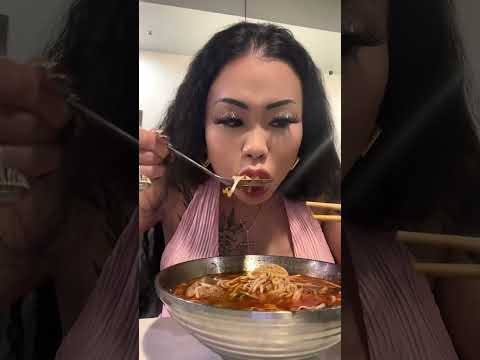 Видео: Бун хо хюэ