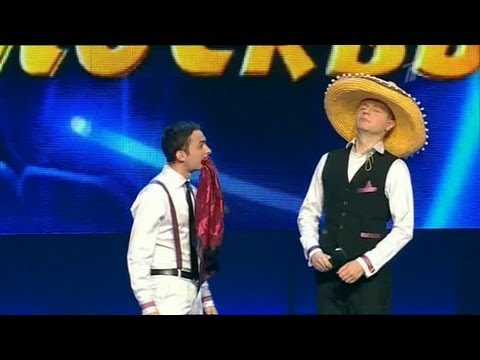 Видео: КВН Спецпроект 2012 - Игорь и Лена разбирают покупки