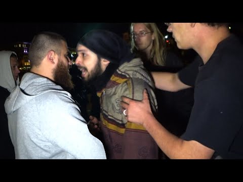 Видео: Лев Против - Неадекватные музыканты