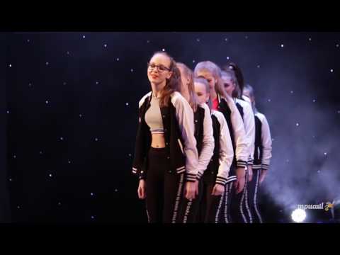 Видео: Триаш | "Назад в 90е" | Эля Карамеля | Whine Up