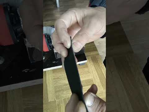 Видео: машинка для спуска края кожи