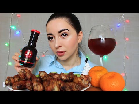 Видео: НЕПРИЯТНАЯ СИТУАЦИЯ В ДЕРЕВНЕ / КРЫЛЫШКИ MUKBANG Ayka Emilly