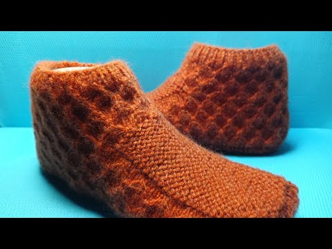 Видео: #1018 ✴️ ВЫСОКИЕ ТАПОЧКИ ДЛЯ  ДОМА СПИЦАМИ.✅