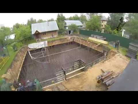 Видео: Фундамент  Армирование плиты фундамента. Часть 5.   Reinforcing plate .