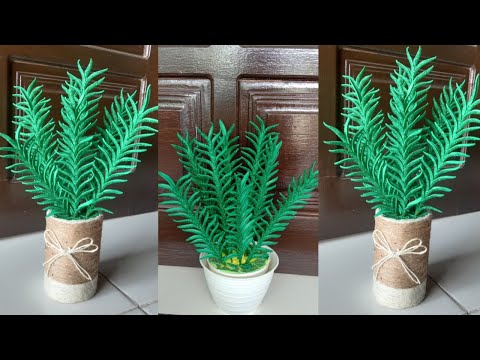 Видео: Всего 2 Листа Фоамирана и Вазы || Супер легкие идеи || Цветы из пенопласта и ваза