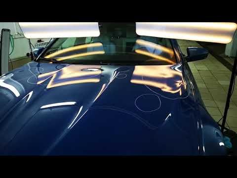 Видео: Как быстро убрать большую вмятину без покраски в Москве.