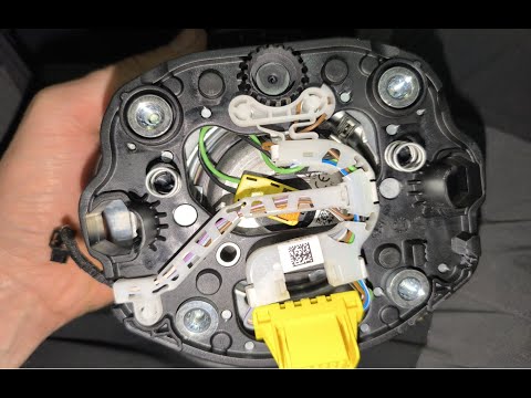 Видео: VW Polo Liftback, устранение скрипа руля