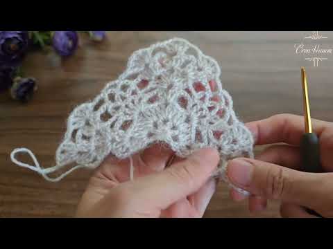 Видео: Она будет выглядеть на вас элегантно, как кружево ✅️ Модель треугольной шали крючком ✅️