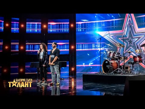 Видео: Вълнуващо музикално изпълнение от дует "Симбиоза" I България търси талант