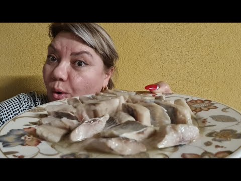 Видео: МУКБАНГ🍽 СЕЛЕДКА С ОТВАРНОЙ КАРТОШКОЙ🥳 MUKBANG🍴 PESCADO CON PATATAS ES UNA BUENA CENA #asmr#мукбанг