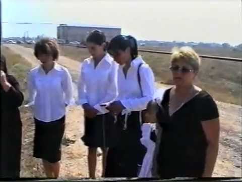 Видео: откритые Новолакской СОШ в новострое 2004 г.