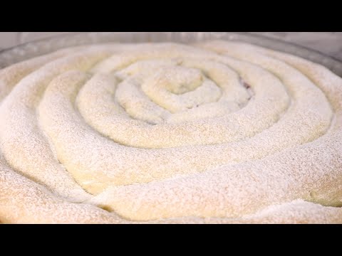 Видео: ПИРОГ на миллион! "Улитка" С ЧЕРЕШНЕЙ (ВИШНЕЙ) Мягкое удачное тесто и всегда разная начинка!