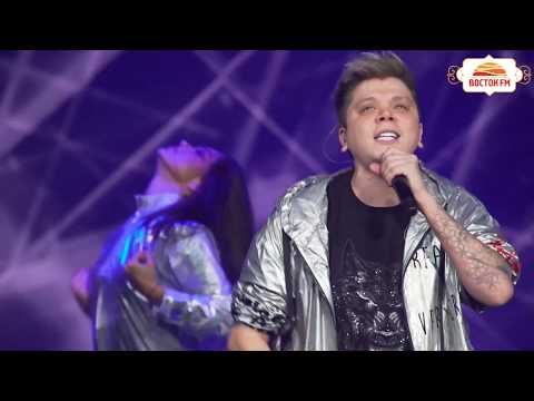 Видео: Элвин Грей – Белые волосы (концерт «Звезды Востока. Осенняя сказка», Vegas City Hall)