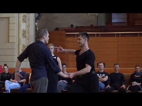 Видео: THE CAMP 2016 Латинская лекция о технических знаниях и художественном выражении Питера Стоккебро