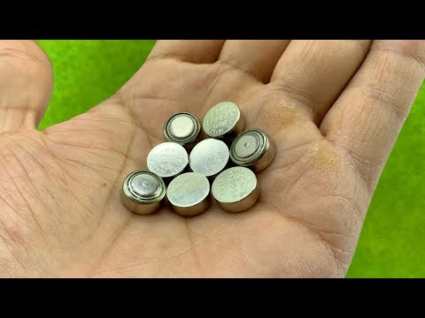 Видео: Никогда не покупайте новую батарею! Просто используйте этот трюк, и вашу старую батарею можно буд