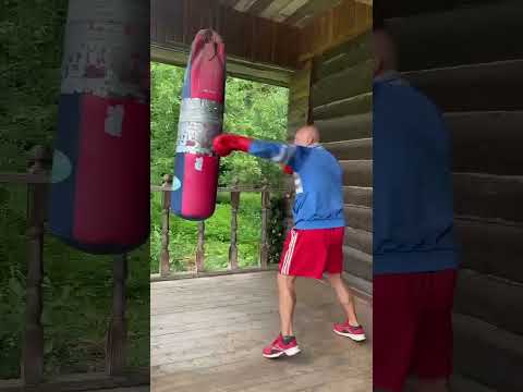 Видео: Отработка троечки - сопернику понравится! Бокс. #shorts