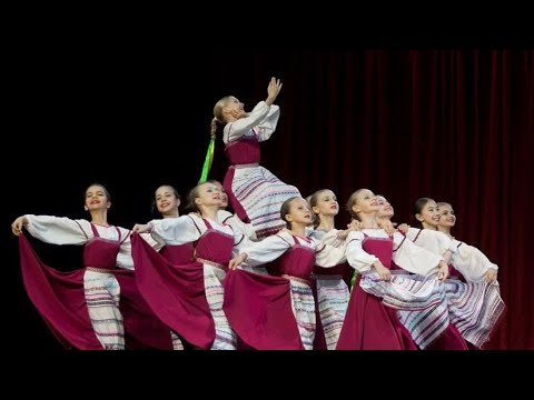 Видео: Народный стилизованный танец «Девицы»￼
