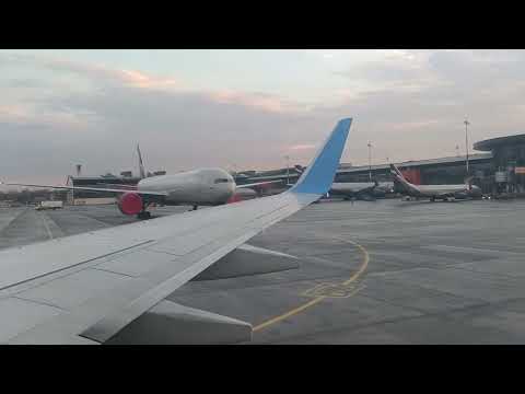 Видео: Boeing 737-800 Посадка в Шереметьево, Руление / Landing at Moscow Sheremetyevo, Taxiing