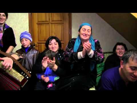 Видео: Свадьба Биттиевых.Хасанья. Исполнение частушек Башиевы.