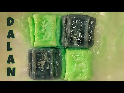 Видео: ASMR 🖤 Black & Green 💚 Dalan / Soaked Soap || АСМР Мыление и Размокшее Мыло #asmr #soakedsoap