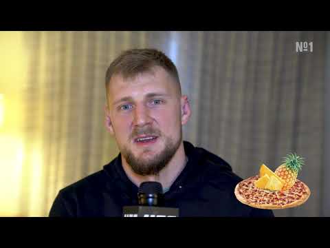 Видео: 15 сумасшедших вопросов с Александром Волковым