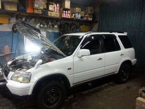 Видео: Honda CR-V  замена нижней шаровой и сайлентблоков в рычаге....
