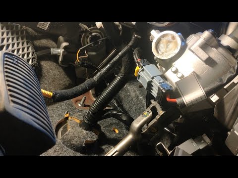 Видео: Sonata LF, ЭУР, "подкусывание руля" на небольшой скорости