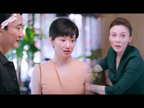 Видео: Зи Цю мама в ударе! 💃 Обвинили в «карьере по лицу», она ответила – папа Ли влюбился! ❤️