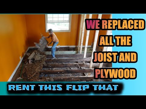Видео: Замена сгнившего чернового пола и балок