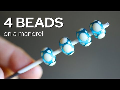 Видео: Демонстрация пламенной работы: как я делаю 4 бусины на оправке