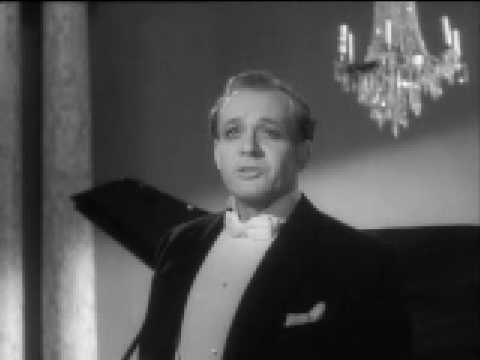 Видео: Средь шумного бала