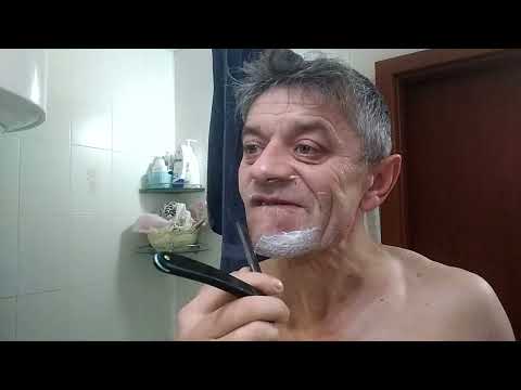 Видео: Француженка к Новому Году