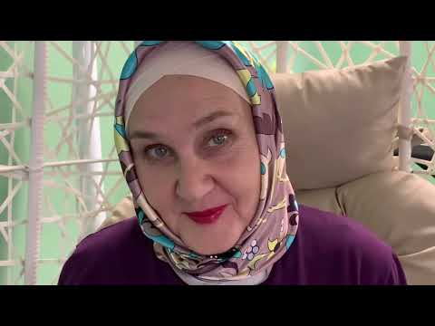 Видео: Гөлзадә Бәйрәмова: "Мин тугач та әни мине алыштырырга теләгән"