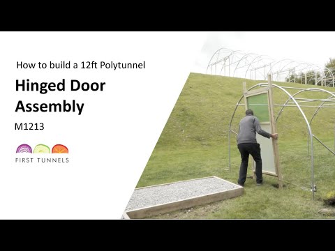 Видео: 12-футовый политуннель | Строительство и монтаж распашных дверей — пошаговое руководство | M1213
